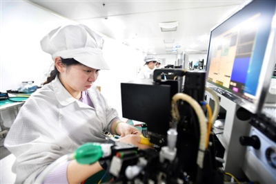 爭(zhēng)分奪秒趕訂單